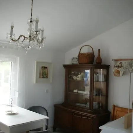 Elfriede Im Haus Namenlos Apartment